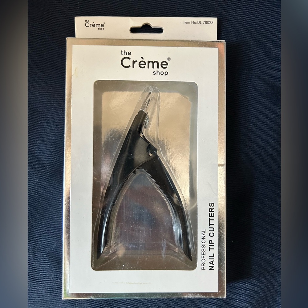✨4 for $20 | The Crème Shop Black Nail Tip Cutters